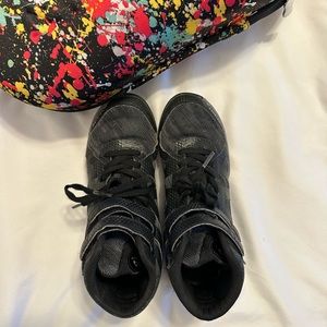 Nfinity mid top Beast Cheer Shoes SIZE 4